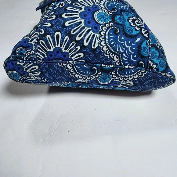 Vera Bradley HIPSTER Crossbody BLUE TAPESTRY Purse Shoulder Bag - Picture 5 of 9